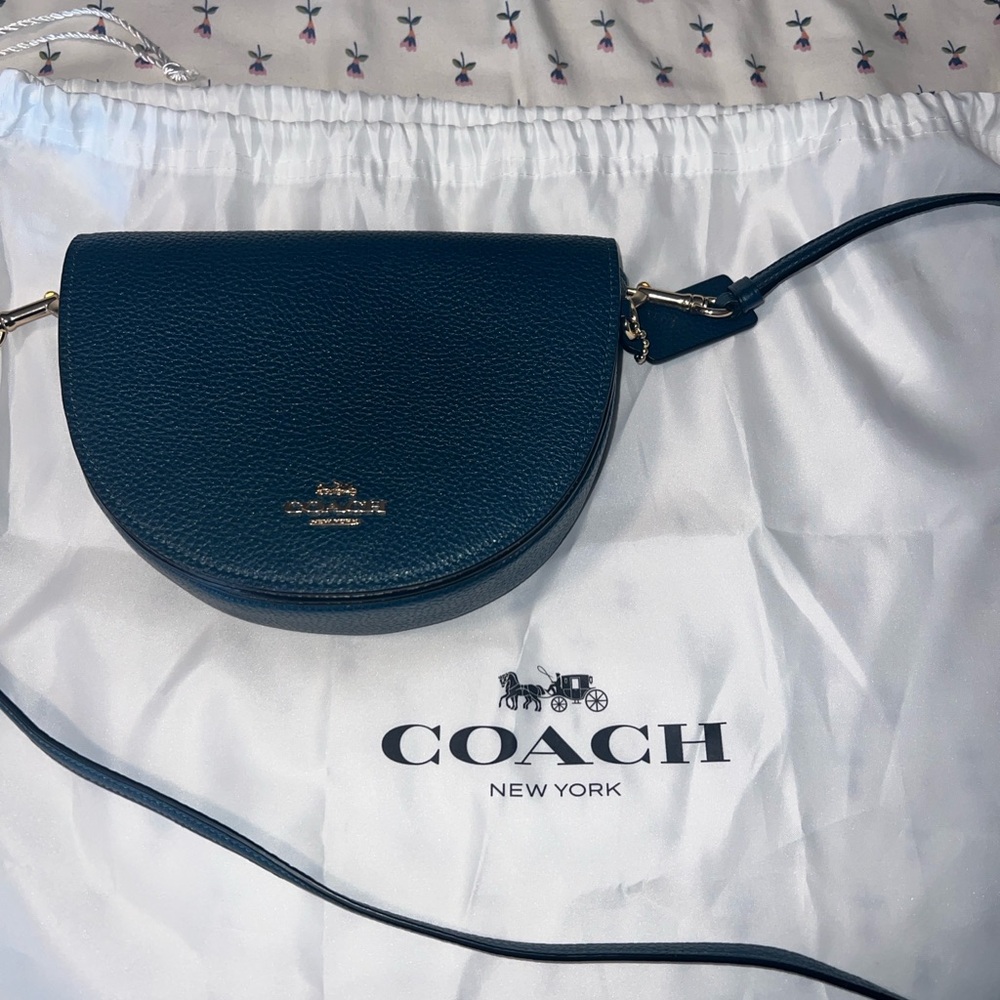 Coach Blue Crossbody Bag with Sleek Design